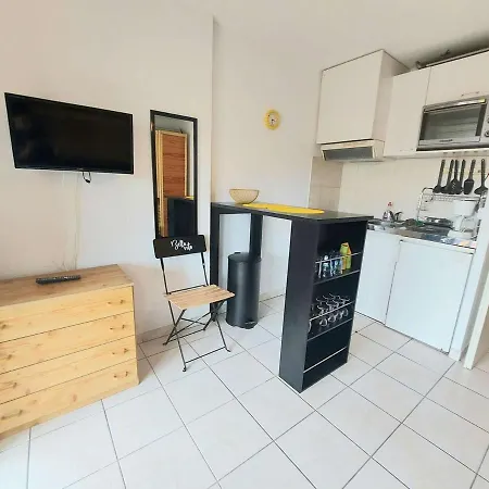Appartement Cosy 4 Pers Avec Piscine, A 5 Min De La - Fr-1-326-761